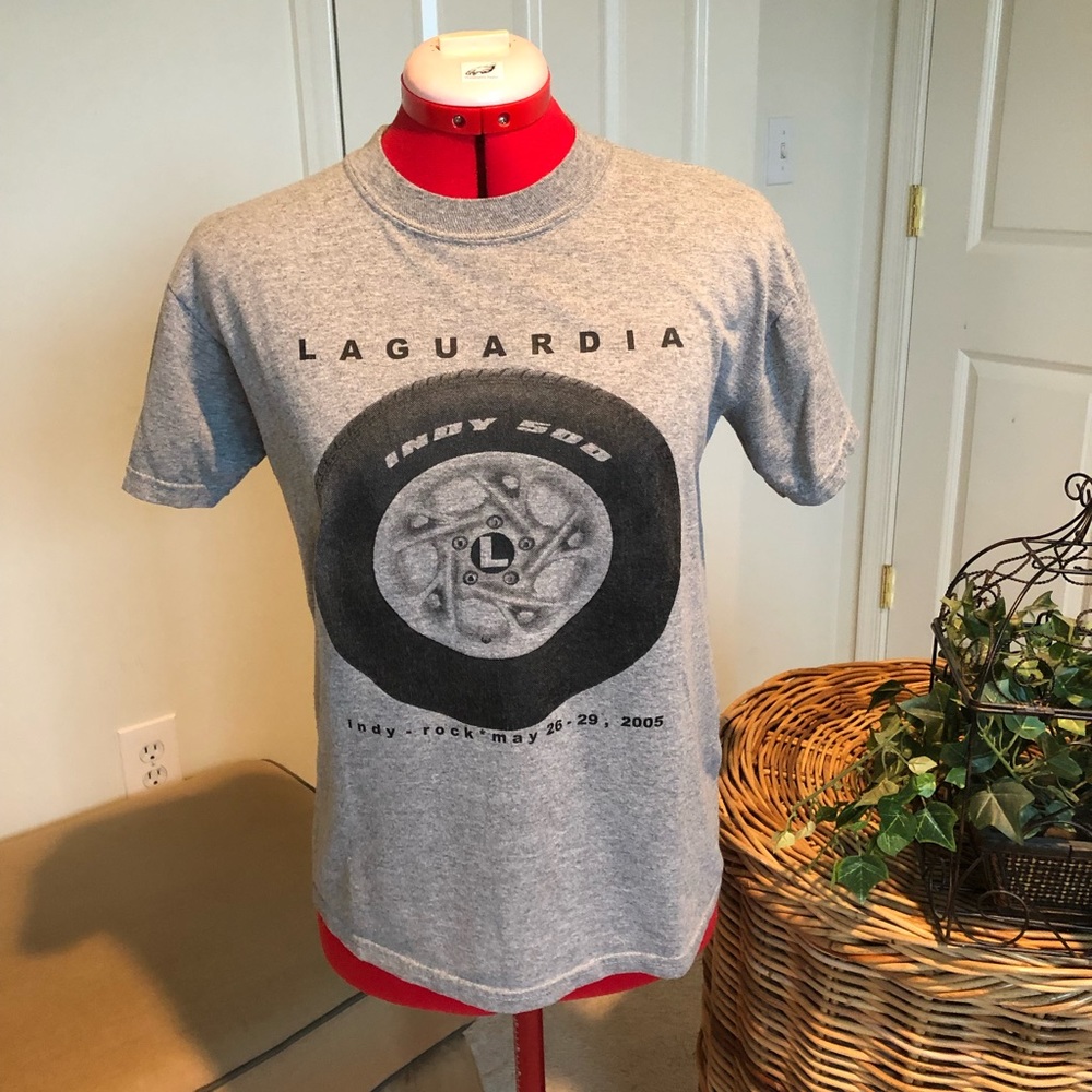 LaGuardia Indy Rock Gray T-Shirt size small